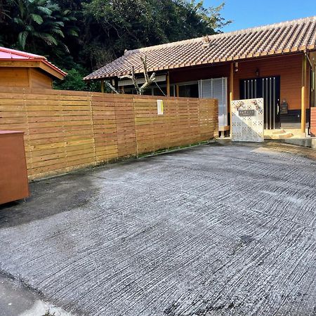 名護市 マムヴィッラin森の中の一軒家ヴィラ エクステリア 写真